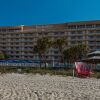 Отель Beachcomber Beachfront Hotel, a By The Sea Resort, фото 1