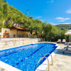Отель Villa Lina Large Private Pool Walk to Beach Sea Views A C Wifi Eco-friendly - 2171, фото 17