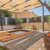 Отель Lux House Versys With Jacuzzi, фото 14
