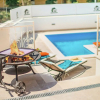 Отель Modern Villa with Private Pool & Hot Tub near Center & Beach, фото 9