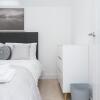Отель The Chapel 1 - Stylish 2 bed 2 bath Modern Home, фото 3