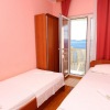 Отель Apartment Neve - 100 m from pebble beach: A1 Pisak, Riviera Omis, фото 2
