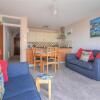 Отель 4 Bay View Court, фото 5
