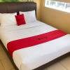 Отель RedDoorz @  Iodium Residence Cikarang, фото 4