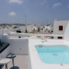 Отель Roofs of Chora, Townhouse with Rooftop Pool - Adults Only, фото 20