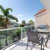 Отель 3 'Frangipani', 30 Leonard Avenue - Great Townhouse With Air Con, фото 7