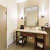 Отель Econo Lodge Inn & Suites East, фото 9