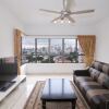 Отель Comfy 3BR Home With Klcc View, фото 5