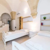 Отель Holiday Home Sleeps 6 in the Historic Center of Le, фото 9