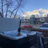 Отель Private Hot Tub - 2 BR - Mountain View, фото 22