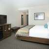Отель Wingate By Wyndham Calgary Airport, фото 2