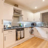 Отель Gorgeous, Newly Renovated 1 Bedroom in Balham With Garden, фото 4