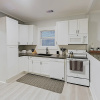 Отель New Listing! Updated Gulf Getaway W/ Sundeck 4 Bedroom Home, фото 6