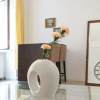 Отель Vibrant 1br - Ideal Long Stay Accommodation, фото 1