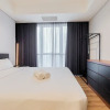 Отель Cozy And Elegant 1Br The Smith Alam Sutera Apartment, фото 2