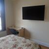Отель London Luxury 2 Bedroom Flat 5min walk from Overground, with FREE WIFI, FREE PARKING-Sleeps x6, фото 6