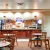 Отель Holiday Inn Express Corona, фото 13