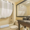 Отель Comfort Inn Cobourg, фото 9
