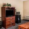 Отель Quality Inn and Suites Livonia, фото 29