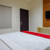 Отель RedDoorz @ Hotel Bumi Palupy, фото 20