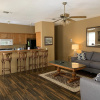 Отель The Schmitz Bed & Breakfast, фото 10
