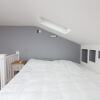 Отель 3 Bedroom House near Colliers Wood Sleeps 6, фото 9