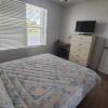 Отель Contemporary 2-bed 2-bath condo, фото 5