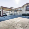 Отель Days Inn Tulsa Airport, фото 1