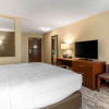 Отель Comfort Inn and Suites Ames near ISU Campus, фото 4