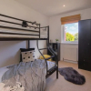 Отель Calm Scottish Country Escape with Hot Tub Sleeps 6, фото 7