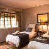 Отель 17 on 5th Avenue Walmer Guest House, фото 5