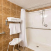 Отель Ramada by Wyndham Sioux Falls Arpt & Suites, фото 10