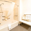 Отель Quality Inn & Suites, фото 5