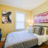 Отель Spacious 2bd/1ba | Ashmont+Parking | 3D TOUR, фото 6