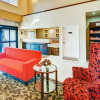 Отель Comfort Suites Longview North, фото 2