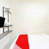 Отель Teratai Bekasi Guesthouse by OYO Rooms, фото 18