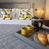 Отель Elliot Oliver - Modern 2 Bedroom Town Centre Apartment, фото 11