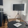 Отель Newly Refurbished 1-bed Apartment in Croydon Se25 в Лондоне