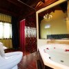 Отель Lijiang Vientiane Lancuo Mosuo Inn, фото 18