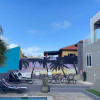 Отель Private Estate with Pool 10bed/6baths, фото 1