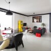 Отель Le 32 Loft Pop Art 3 Chambres Avec Parking Prive, фото 11