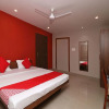 Отель OYO 13167 Nirvana Lodge, фото 14
