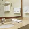 Отель Ramada by Wyndham Belleville Harbourview Conference Centre, фото 9