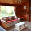 Отель Lovely 3 Bed Log Cabin In The Hills Near Dunoon, фото 9