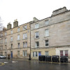 Отель Modern Apartment in the Heart of Edinburgh, фото 1