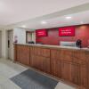 Отель Red Roof Inn & Suites Jackson, TN, фото 22