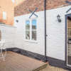 Отель Charming 2 BD House in Tewkesbury Centre, фото 1