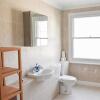 Отель Spacious 3 Bedroom Hove Apartment, фото 2