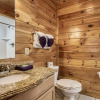 Отель Serenity Mountain Pool Lodge - Nine Bedroom Cabin, фото 8
