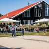 Отель Chalet on a Holiday Park in the Achterhoek, фото 23